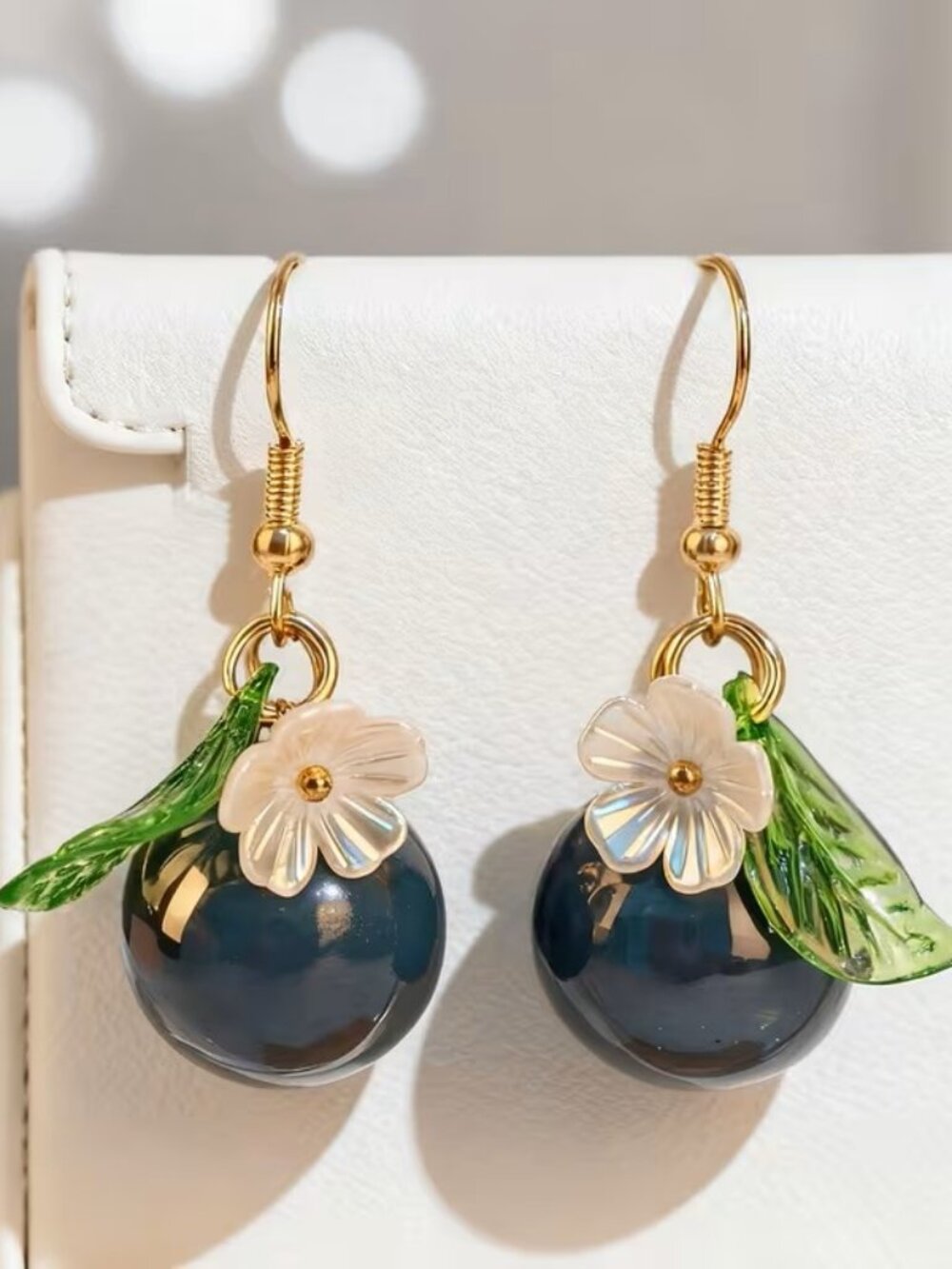 Resin Blueberry Fruit Dangle Earrings with Realistic Berry & Leaf Charm Z2